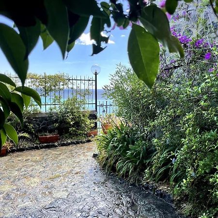 Ocean View Villa With Fast Wi-Fi And Elevator To Town 레반토 외부 사진