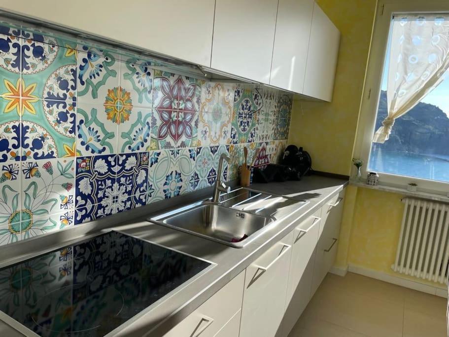 Ocean View Villa With Fast Wi-Fi And Elevator To Town 레반토 외부 사진